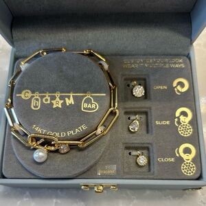Charm Bar 💛Gold Plated Charm Bracelet Set
💛New with box